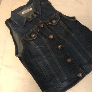 RICKIES dark blue denim sleeveless vest.EUC